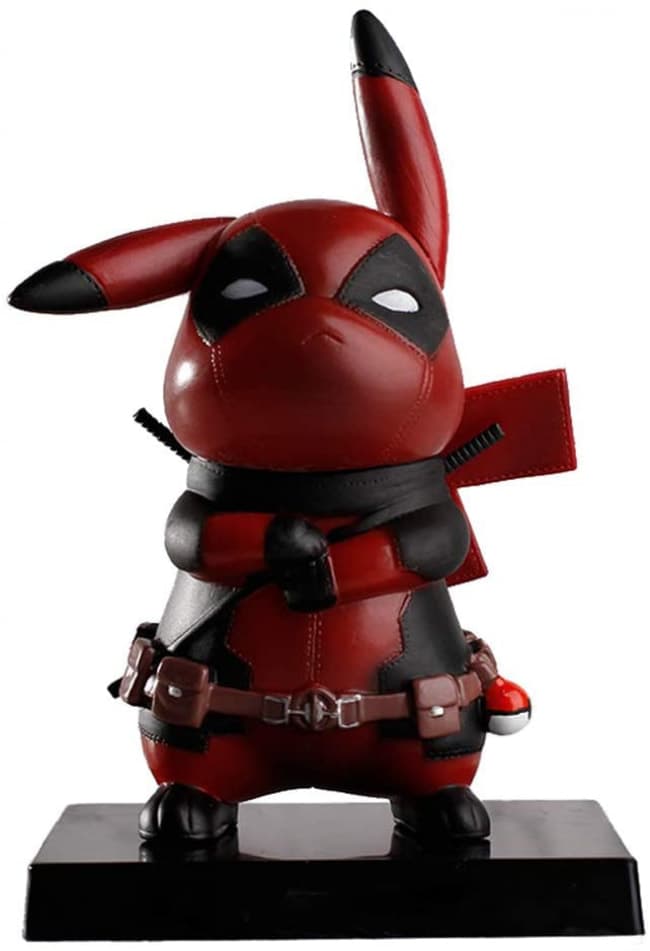 figurine pikachu deadpool