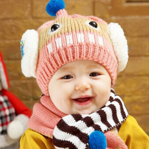 Soft Robot Knitted Hat & Scarf Set Kids Baby 6-24 mos