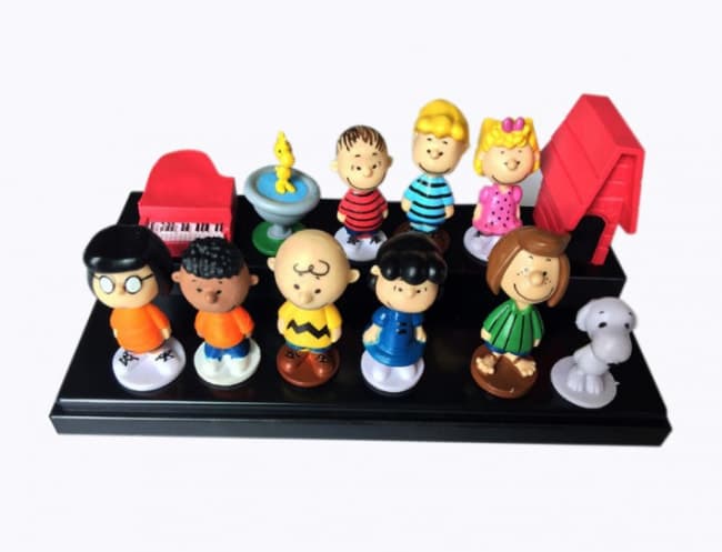 charlie brown toys action figures